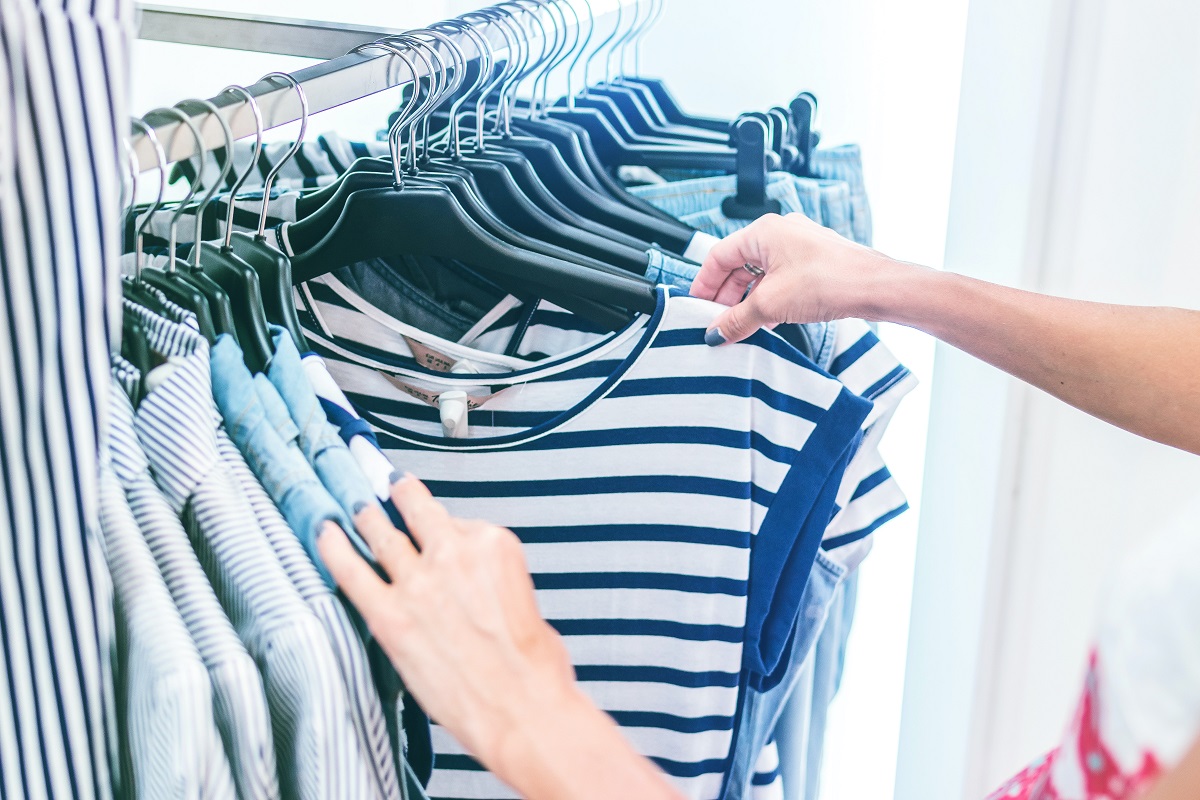 Selling Clothes on  in 2024: 7 Tips and Best Practices
